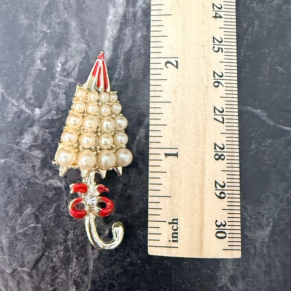 Vintage Brooch Lot (8) - Picture 9 of 16